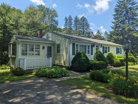 168-170 Ash St, Spencer, MA 01562