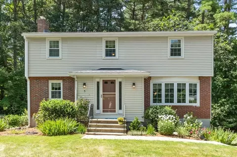 5 Milk Porridge Cir, Northborough, MA 01532