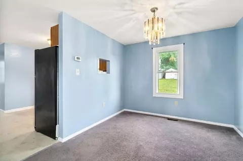 2 Edgeworth St, Worcester, MA 01605 photo 6