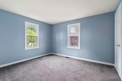 2 Edgeworth St, Worcester, MA 01605 photo 12
