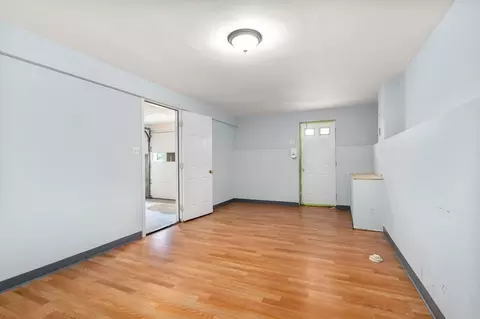 2 Edgeworth St, Worcester, MA 01605 photo 18
