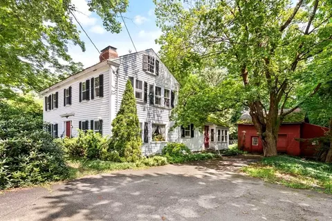 713 Main St, Acton, MA 01720