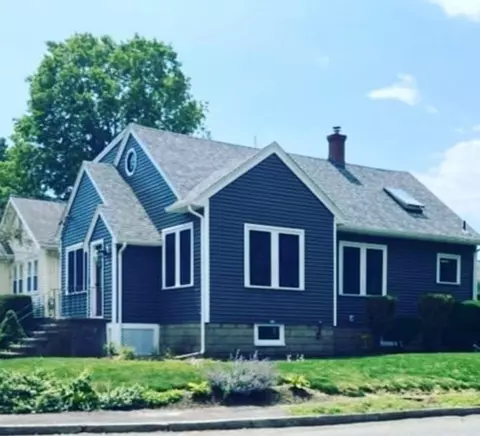 554 North Ave, Wakefield, MA 01880