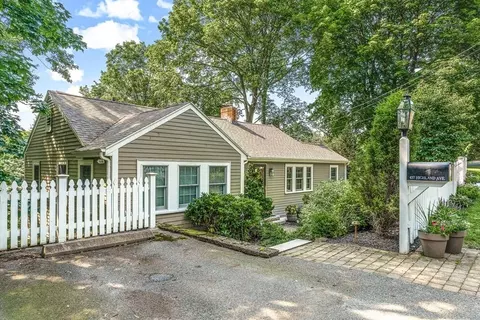 437 Highland Ave, Winchester, MA 01890