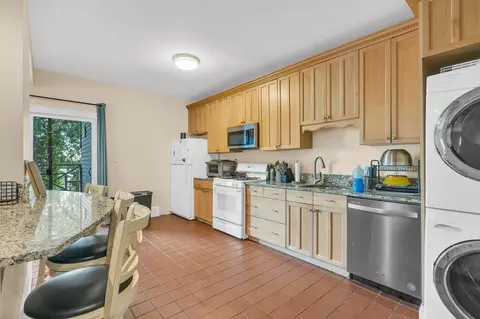 5 Sachem St #2, Boston, MA 02120
