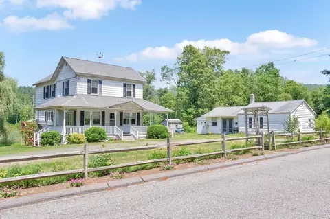 138 Old Palmer Rd, Brimfield, MA 01010