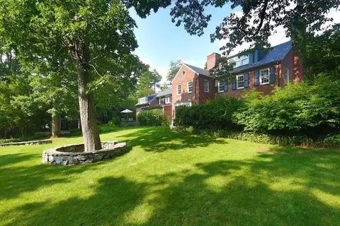 11 Laurel Rd, Brookline, MA 02467 photo 15