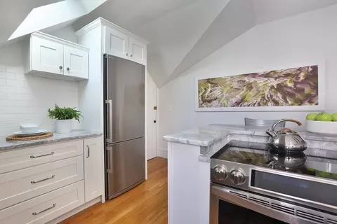 185 Davis Ave #7, Brookline, MA 02445 photo 16