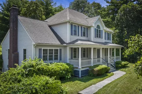 11 Bicknell Rd, Grafton, MA 01560