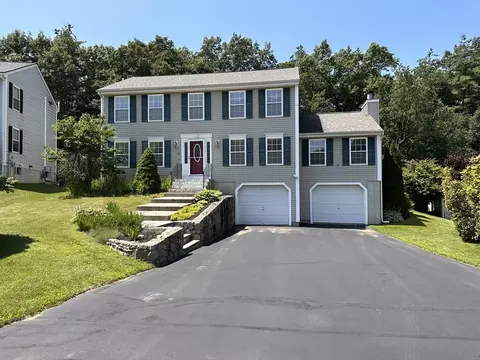 16 Scotchpine Ln, Merrimack, NH 03054