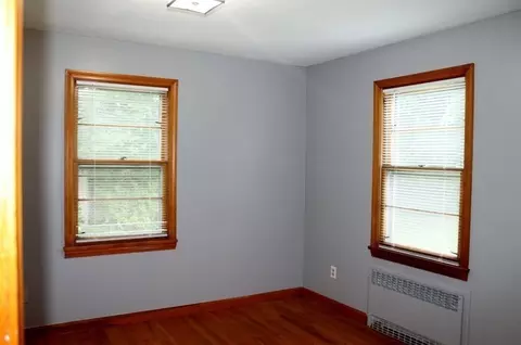 39 Sampson St, Chicopee, MA 01020 photo 10