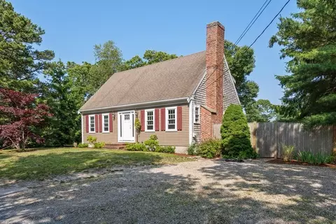 17 Goose Pond Rd, Chatham, MA 02633