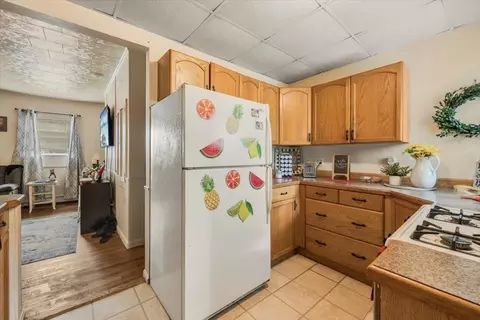 499 Tecumseh St, Fall River, MA 02721 photo 9