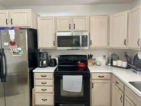 84 Outer Dr #N20, Chicopee, MA 01022 photo 9