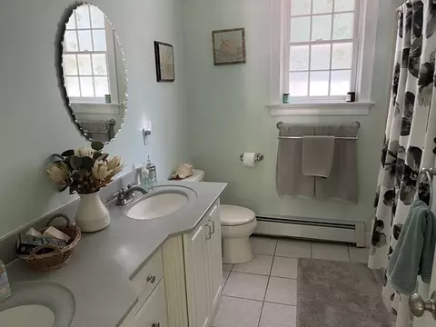 19 Juniper Rd, Worcester, MA 01602 photo 27
