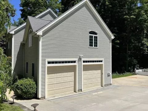 19 Juniper Rd, Worcester, MA 01602 photo 39