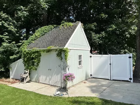19 Juniper Rd, Worcester, MA 01602 photo 36
