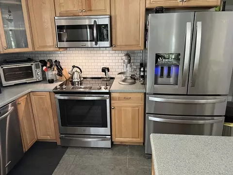 19 Juniper Rd, Worcester, MA 01602 photo 4