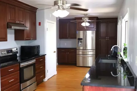 478 West St, Braintree, MA 02184