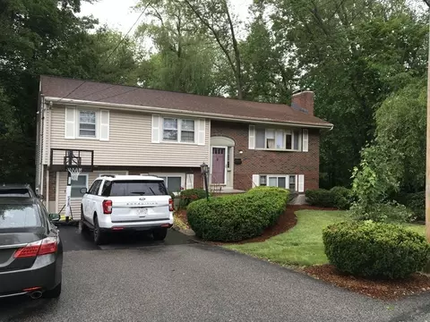 75 Maple Pl, Dedham, MA 02026 photo 2