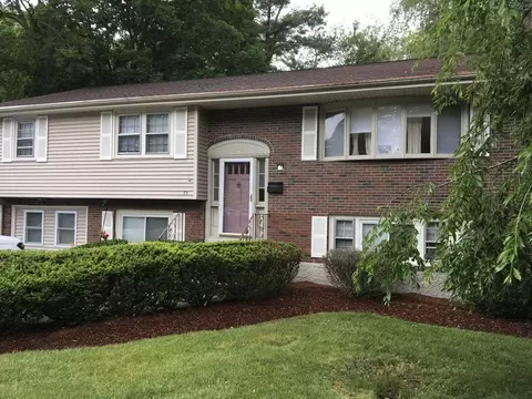 75 Maple Pl, Dedham, MA 02026