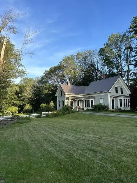 604 High St, Hanson, MA 02341
