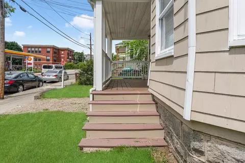 995 Social St, Woonsocket, RI 02895 photo 4