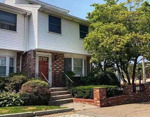 26 Eagan Pl #26, Peabody, MA 01960