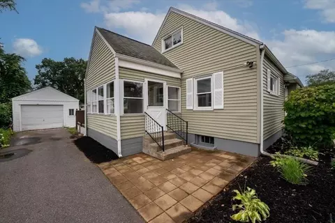 80 Steuben St, Springfield, MA 01151 photo 2