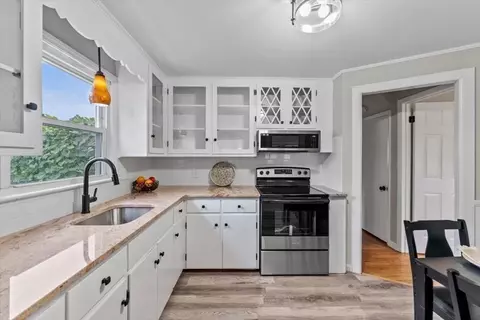 80 Steuben St, Springfield, MA 01151 photo 10