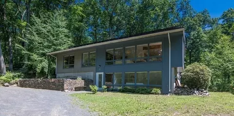 26 Teawaddle Hill Rd, Leverett, MA 01054