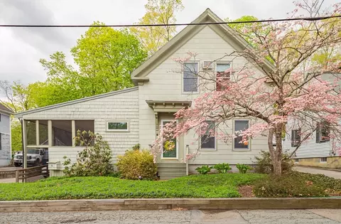 8 Prospect St, North Attleboro, MA 02760