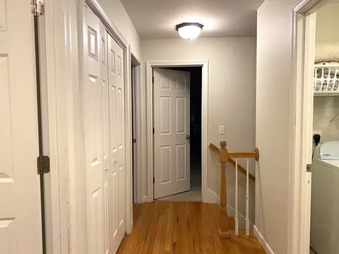 90 Pinecrest Dr, Springfield, MA 01118 photo 7