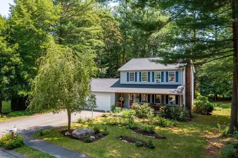 17 Laurin Ln, Easthampton, MA 01027 photo 2