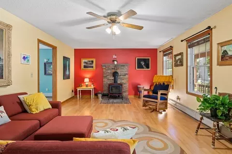 17 Laurin Ln, Easthampton, MA 01027 photo 14