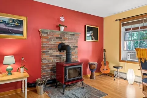17 Laurin Ln, Easthampton, MA 01027 photo 15