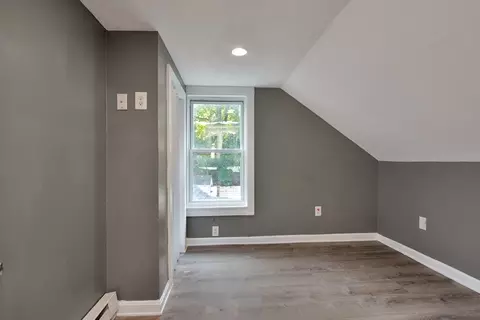 49 Beech St, Lowell, MA 01850 photo 28
