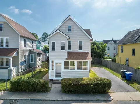 42 Melrose St, Springfield, MA 01109