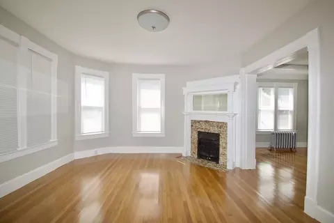 76 Mapledell St, Springfield, MA 01109 photo 12