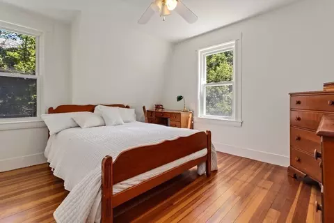 34 Eustis St, Saugus, MA 01906 photo 21
