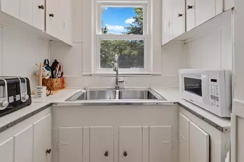 34 Eustis St, Saugus, MA 01906 photo 10