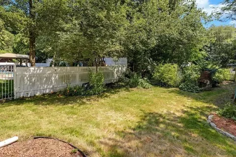 34 Eustis St, Saugus, MA 01906 photo 24