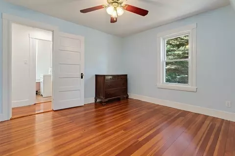 34 Eustis St, Saugus, MA 01906 photo 15