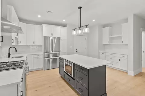 134 Court St #22, Plymouth, MA 02360