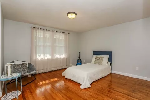 5 Plaza Ave, Easthampton, MA 01027 photo 8