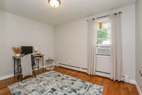 5 Plaza Ave, Easthampton, MA 01027 photo 9