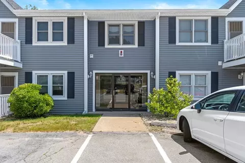 450 Somerset Ave #404, Taunton, MA 02780
