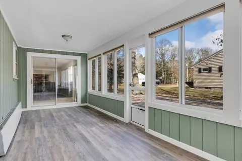 Dining - 140 Thistle Dr, Barnstable, MA 02632 photo 6 of 6