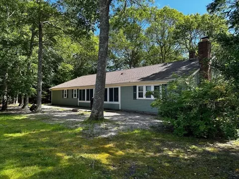 Exterior - 140 Thistle Dr, Barnstable, MA 02632 photo 7 of 11
