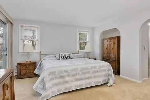 Bedroom - 140 Thistle Dr, Barnstable, MA 02632 photo 5 of 6